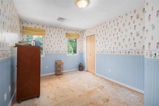 22 Golden View Drive, Johnston, RI 02919