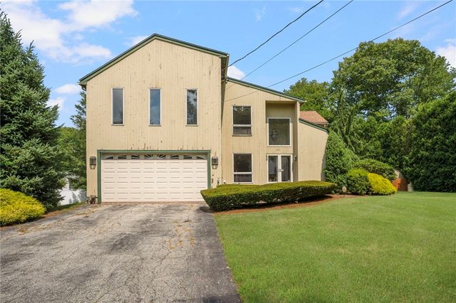 22 Golden View Drive, Johnston, RI 02919