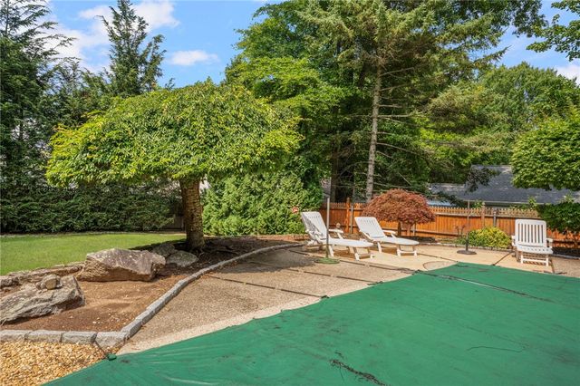 22 Golden View Drive, Johnston, RI 02919