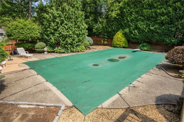 22 Golden View Drive, Johnston, RI 02919