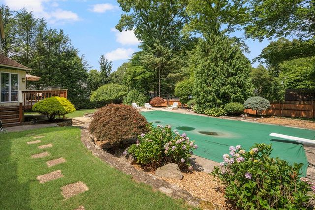22 Golden View Drive, Johnston, RI 02919