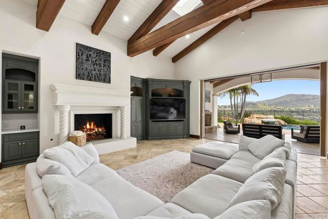 7628 Top Of The Morning Way, San Diego, CA 92127