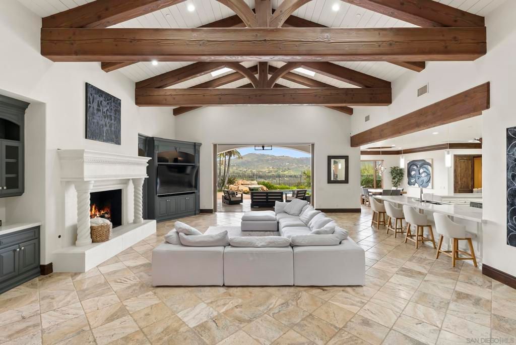 7628 Top Of The Morning Way, San Diego, CA 92127