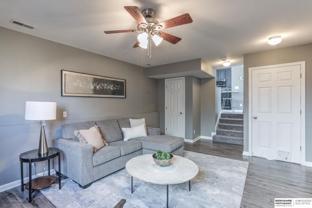 15454 Mormon Circle, Bennington, NE 68007