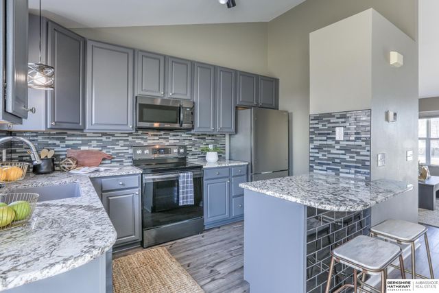 15454 Mormon Circle, Bennington, NE 68007