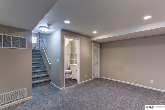 15454 Mormon Circle, Bennington, NE 68007