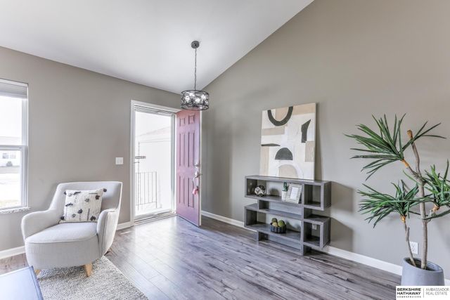 15454 Mormon Circle, Bennington, NE 68007