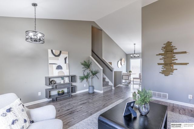 15454 Mormon Circle, Bennington, NE 68007