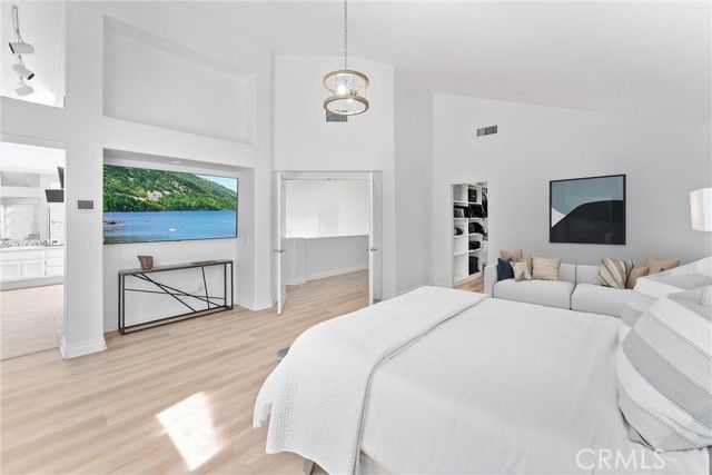 1720 San Alvarado Circle, Corona, CA 92882