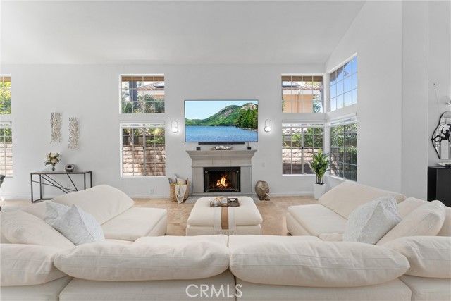 1720 San Alvarado Circle, Corona, CA 92882