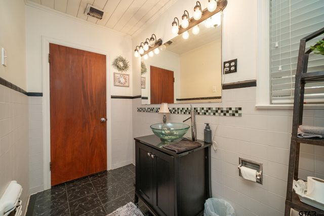 524 Florey, Kilgore, TX 75662