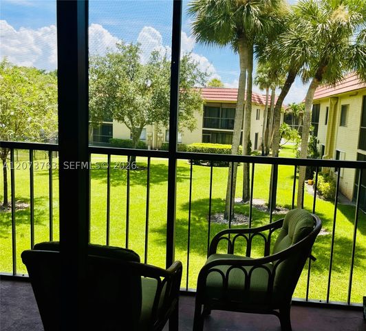 307 Lakeview Dr 202, Weston, FL 33326