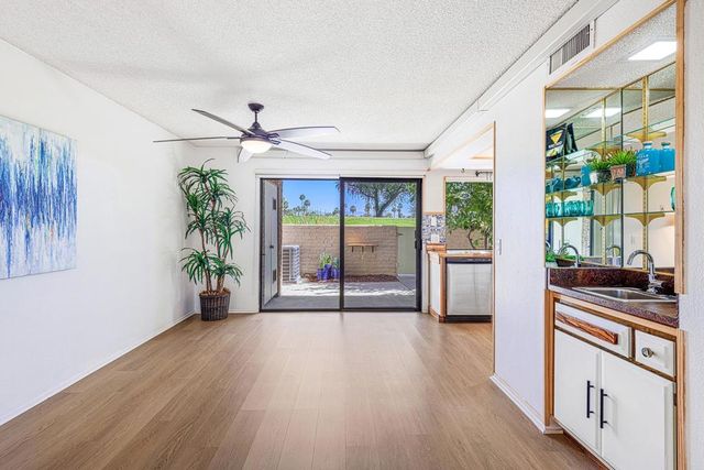 5834 Los Coyotes Drive, Palm Springs, CA 92264