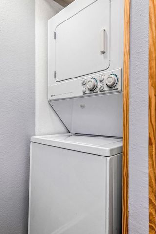 5834 Los Coyotes Drive, Palm Springs, CA 92264