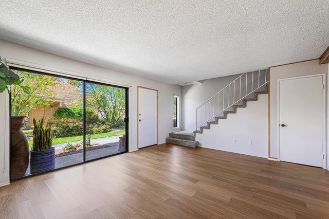 5834 Los Coyotes Drive, Palm Springs, CA 92264