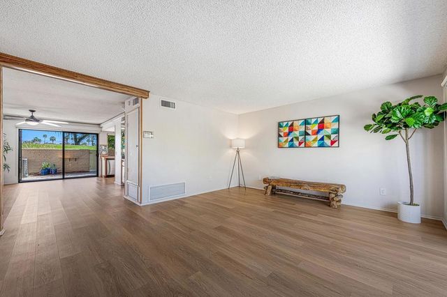 5834 Los Coyotes Drive, Palm Springs, CA 92264