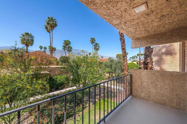 5834 Los Coyotes Drive, Palm Springs, CA 92264