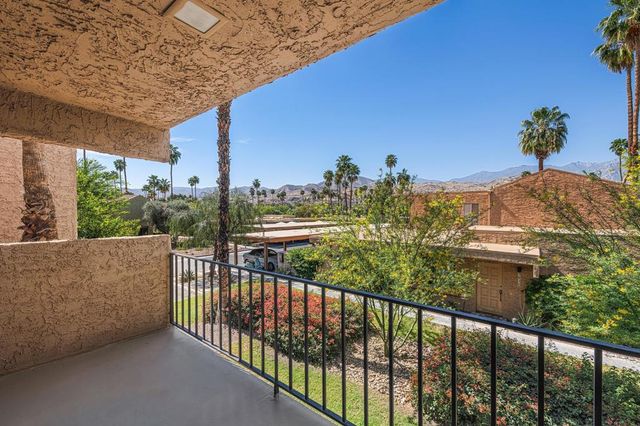 5834 Los Coyotes Drive, Palm Springs, CA 92264