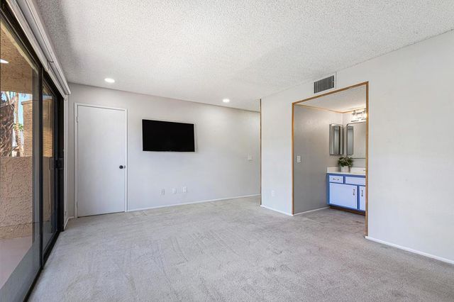 5834 Los Coyotes Drive, Palm Springs, CA 92264