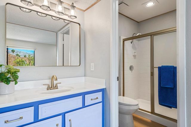 5834 Los Coyotes Drive, Palm Springs, CA 92264