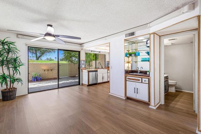 5834 Los Coyotes Drive, Palm Springs, CA 92264