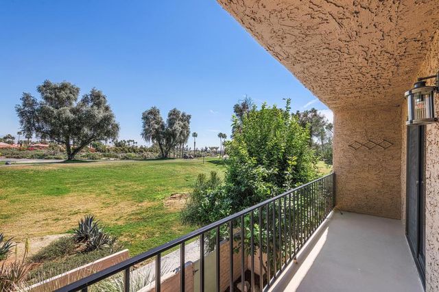 5834 Los Coyotes Drive, Palm Springs, CA 92264