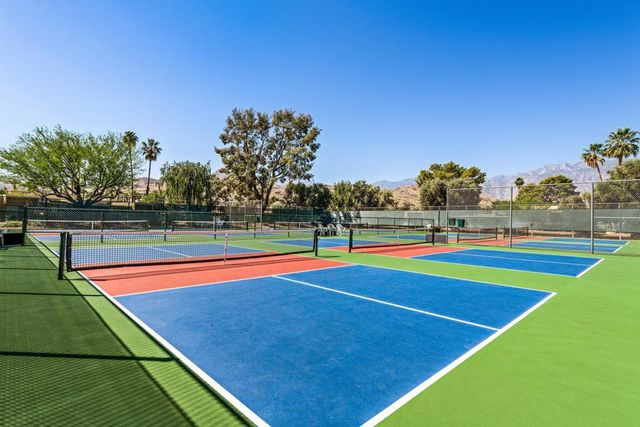 5834 Los Coyotes Drive, Palm Springs, CA 92264