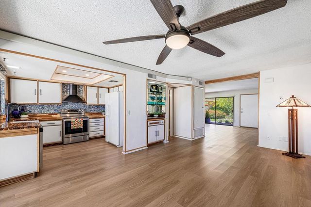 5834 Los Coyotes Drive, Palm Springs, CA 92264