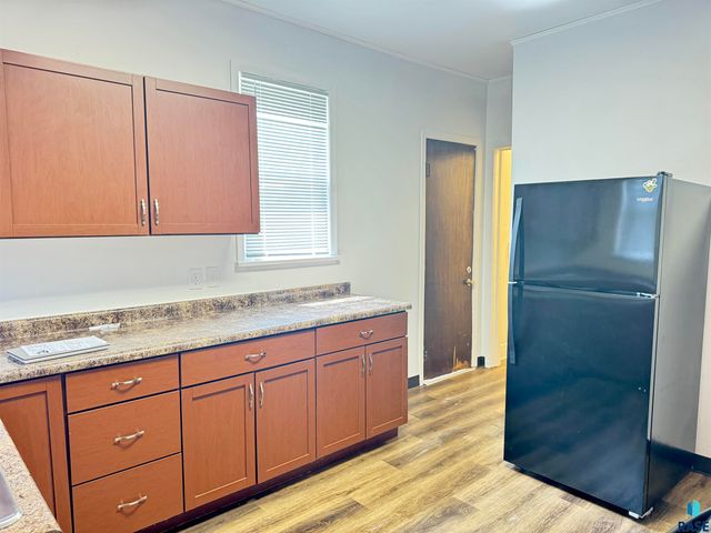 807 W 12th St Street, Sioux Falls, SD 57104