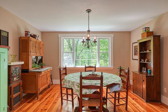 302 S Bolton Rd, Bolton, MA 01740