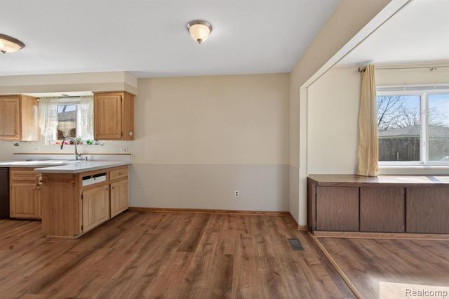 15226 Everly Street, Roseville, MI 48066