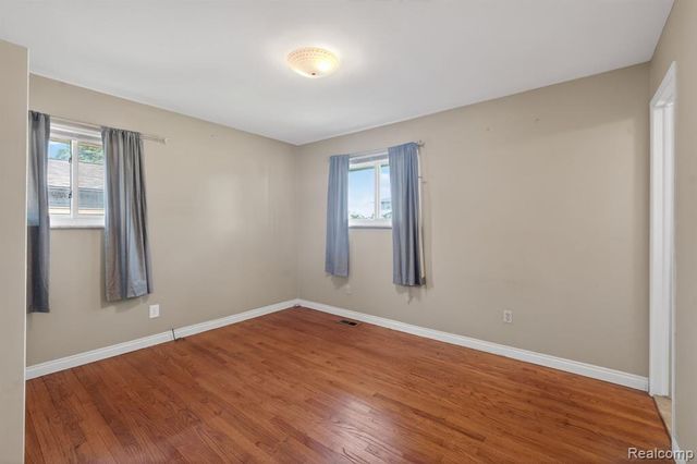 15226 Everly Street, Roseville, MI 48066