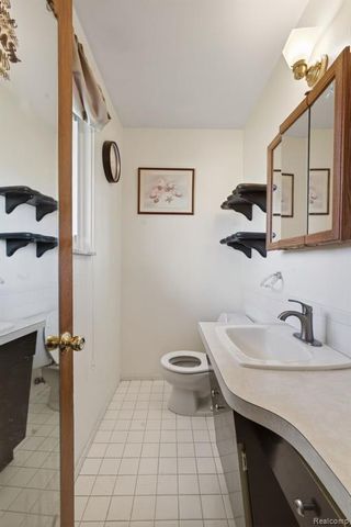 15226 Everly Street, Roseville, MI 48066