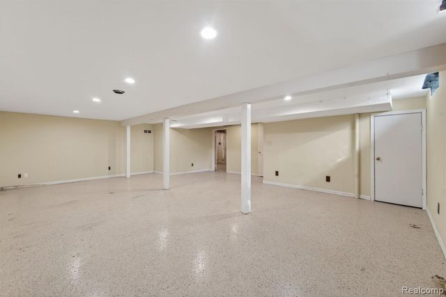 15226 Everly Street, Roseville, MI 48066