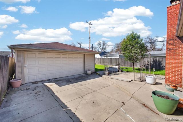 15226 Everly Street, Roseville, MI 48066