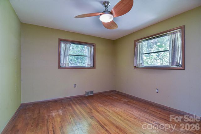 1 Hillcrest Lane, Black Mountain, NC 28711