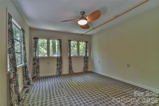 1 Hillcrest Lane, Black Mountain, NC 28711