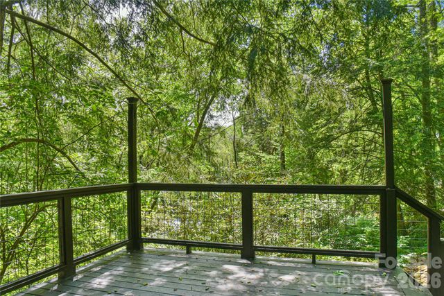 1 Hillcrest Lane, Black Mountain, NC 28711