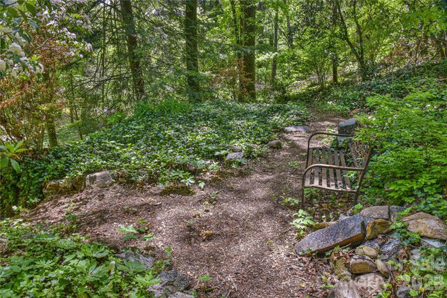 1 Hillcrest Lane, Black Mountain, NC 28711