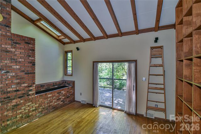 1 Hillcrest Lane, Black Mountain, NC 28711