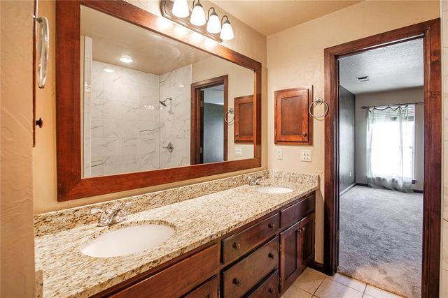 15604 Hyde Parke Drive, Edmond, OK 73013