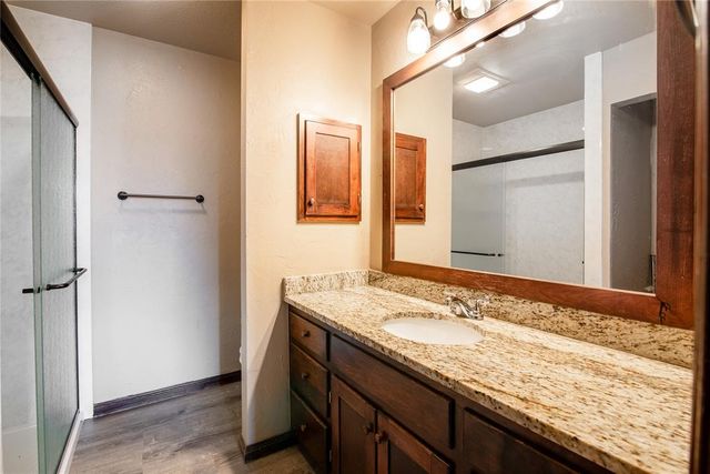 15604 Hyde Parke Drive, Edmond, OK 73013