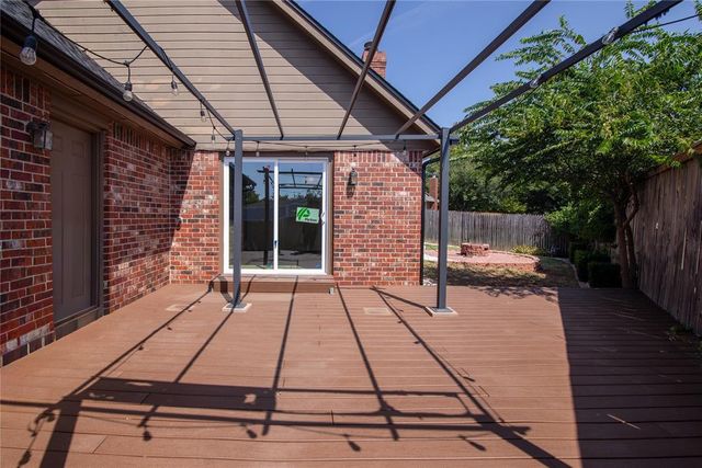 15604 Hyde Parke Drive, Edmond, OK 73013