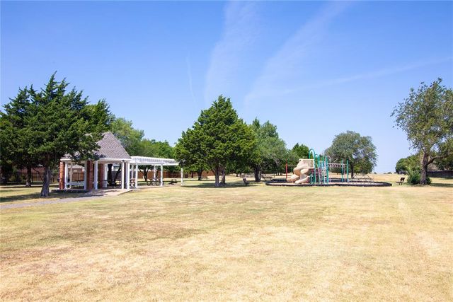 15604 Hyde Parke Drive, Edmond, OK 73013
