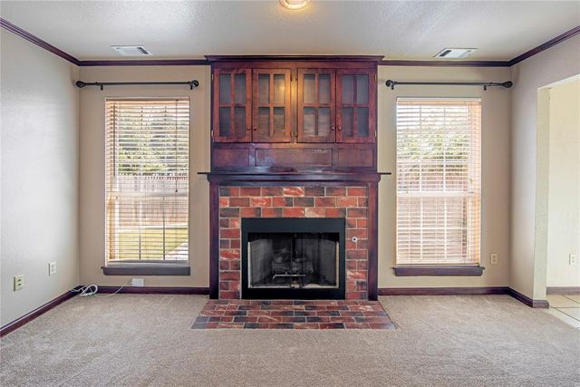 15604 Hyde Parke Drive, Edmond, OK 73013
