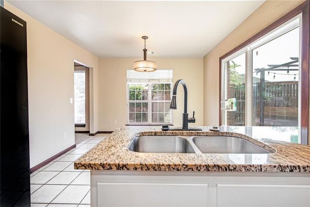 15604 Hyde Parke Drive, Edmond, OK 73013