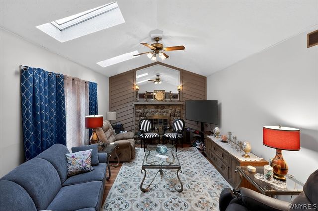 142 Yorktown Drive, Penfield, NY 14580