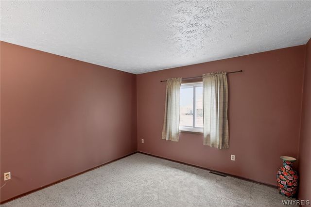 142 Yorktown Drive, Penfield, NY 14580