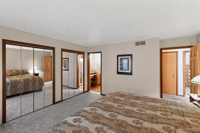 142 Yorktown Drive, Penfield, NY 14580