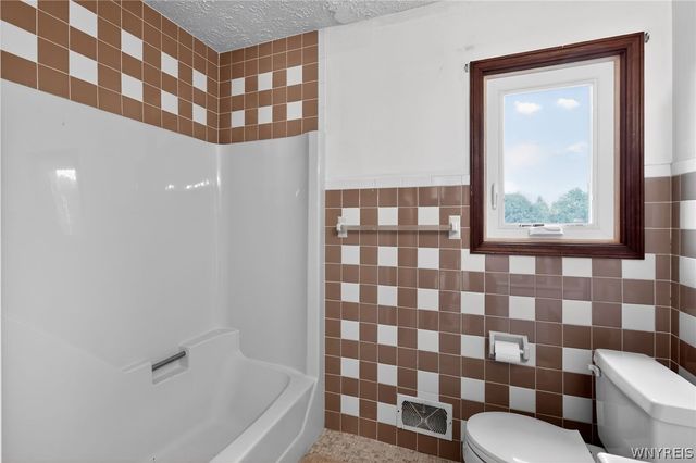 142 Yorktown Drive, Penfield, NY 14580